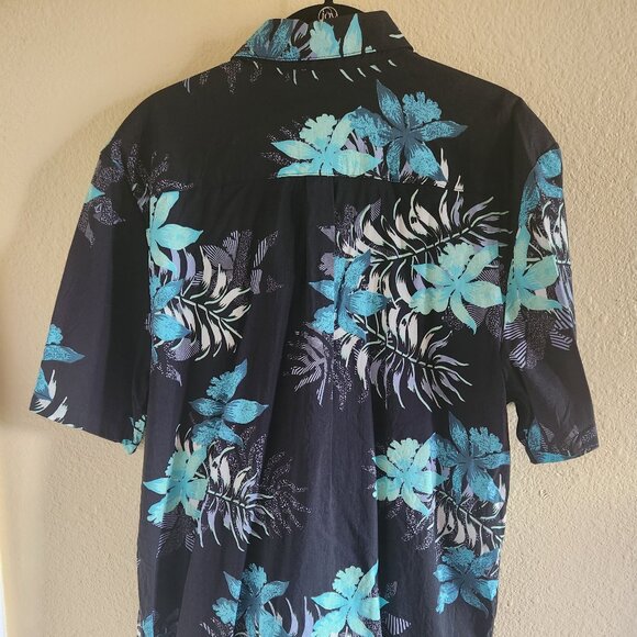Volcom Men's XL Hawaiian Surf Shirt - Picture 2 of 4